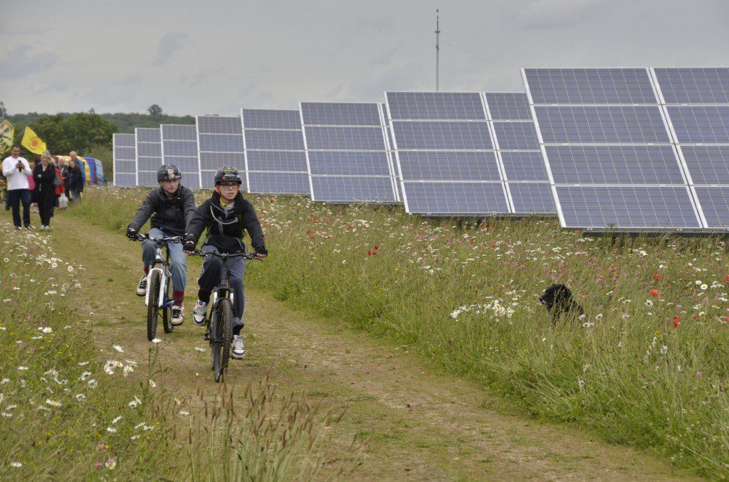 Anderson MBAs win renewable energy competition