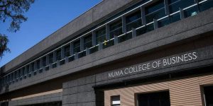 Muma College