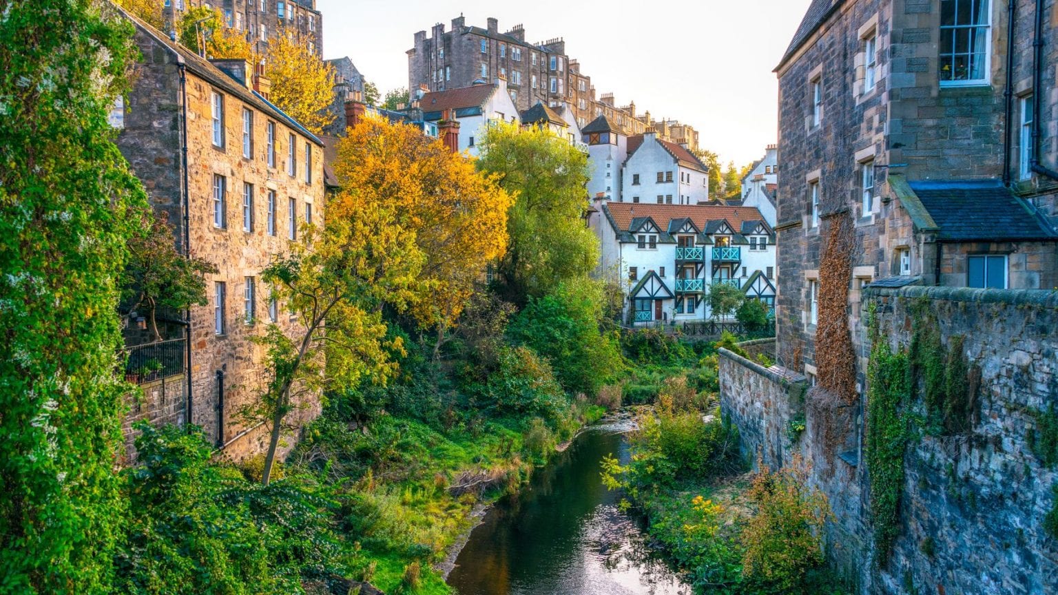Top 5 Scotland MBA Programs for Full-Time Applicants | MetroMBA